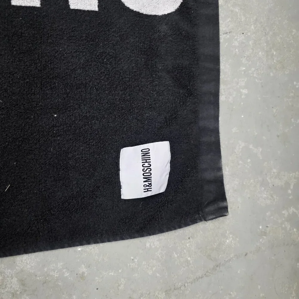 MOSCHINO x H+M 'H&MOSCHINO' Designer Bath Sheet / Beach Towel B&W 55